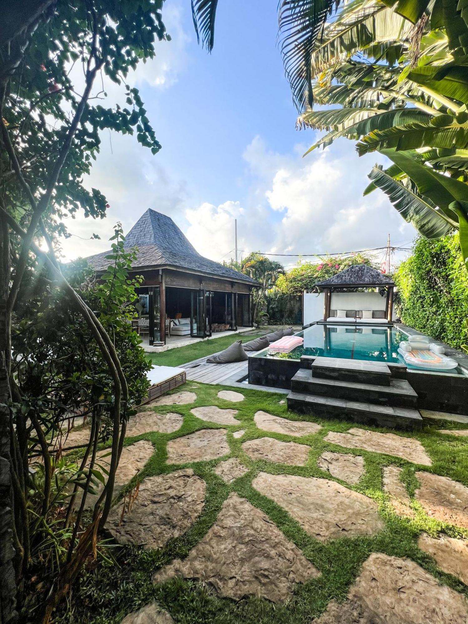 Elegant Villa Casabianca - Tropical Pool & Garden, Near Potato Head Beach Club! Σεμινιάκ Εξωτερικό φωτογραφία